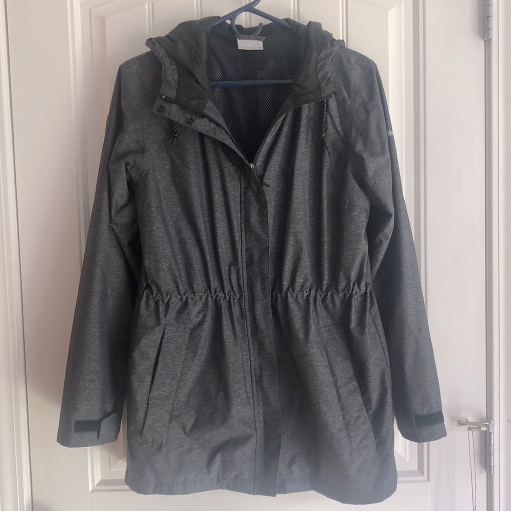 Columbia Women’s Rain Jacket- Small